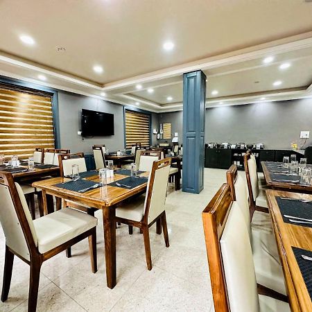 Srinagar Group Of Hotels Exterior foto