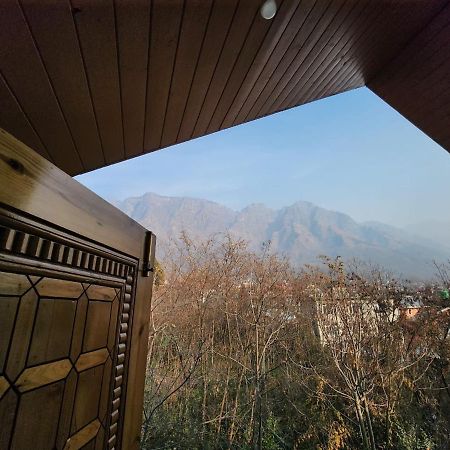 Srinagar Group Of Hotels Exterior foto