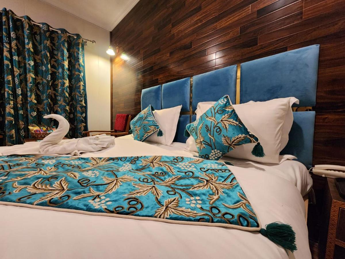 Srinagar Group Of Hotels Exterior foto